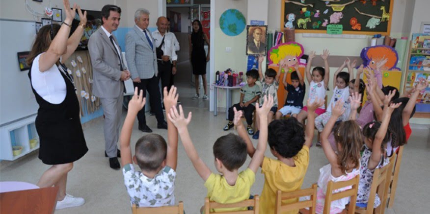 Çeşme'de 6 bin 659 öğrenci ders başı yaptı