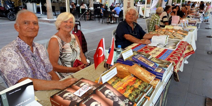 Çeşme'de edebiyat rüzgarı esiyor