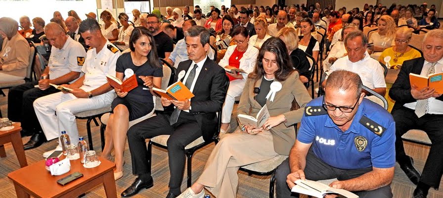 Çeşme'de, "Hayatın Anlamı Kitap" projesinin 3. sezonu başladı