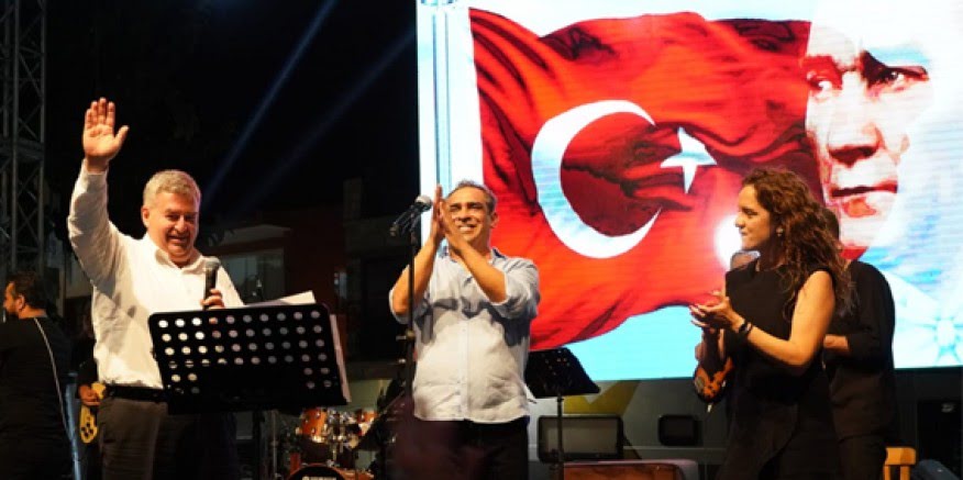 Çeşme Festivali’nde Ege rüzgârı