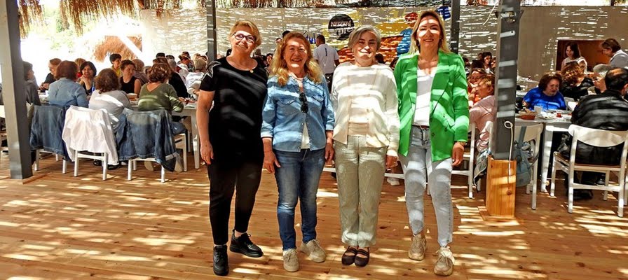 Çeşme Kadın Dayanışma Derneği'nden "Dayanışma Kahvaltısı"