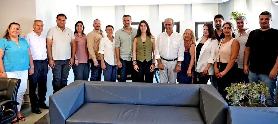Çeşme Kent Konseyi'nden Başkan Denizli'ye ziyaret