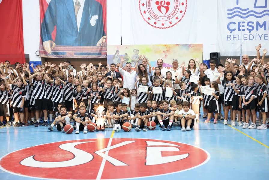 Çeşme Belediyesi Yaz Spor Okulu’nda sertifika coşkusu