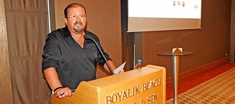 ÇEŞTOB Başkanı Belge, "Çeşme’yi değil Sakız, hiçbir yerle bir tutmam"
