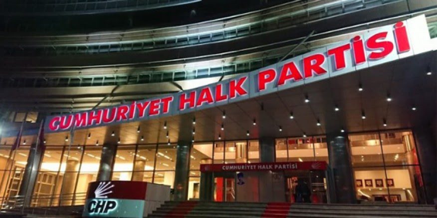 CHP'de 209 aday daha açıklandı, İzmir ve ilçeleri için gözler Pazartesi'de