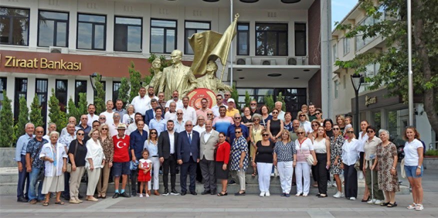 CHP'nin kuruluşunun 100. Yılı Çeşme'de törenle kutlandı