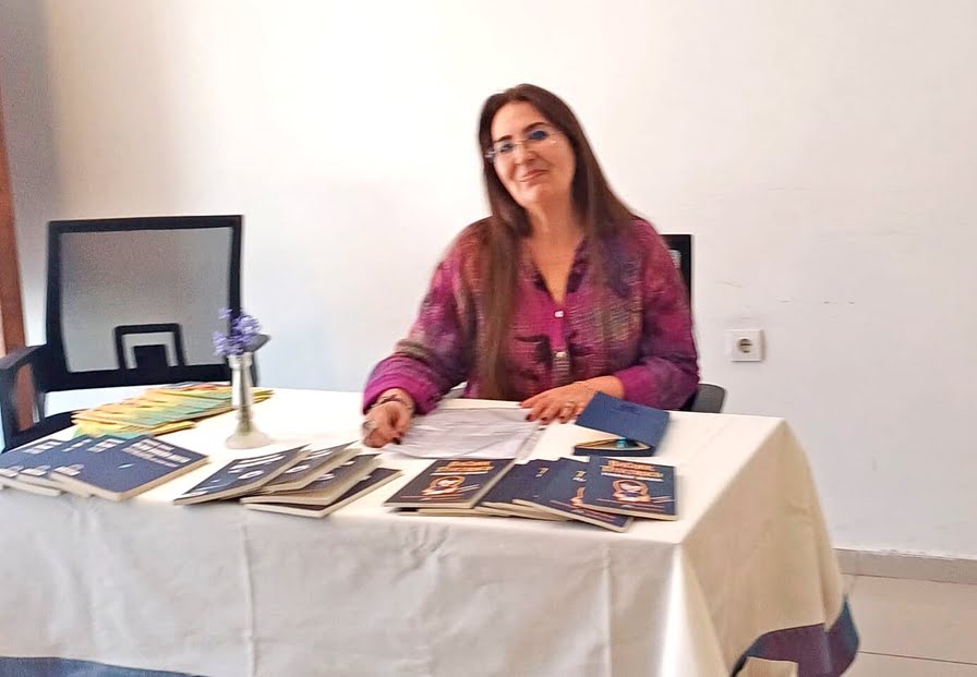 Ilıca Kültür Sanat Derneği'nden "Oku-Yorum" Etkinliği: Çeşmeli Yazar Hande Baba Konuk Oldu