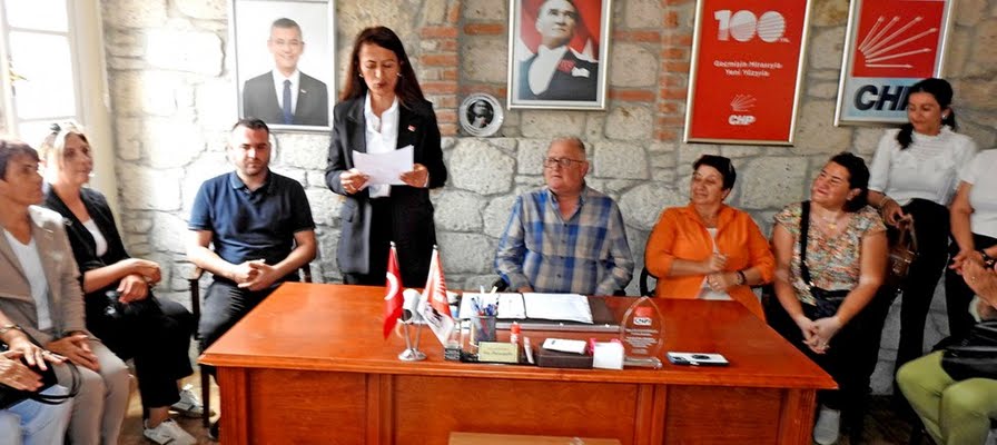 Derya Atalan, CHP Çeşme Kadın Kolları Başkanlığına aday oldu