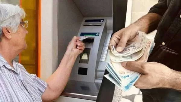 Emekli zam farkları 7 Ağustos'ta hesaplara yatıyor