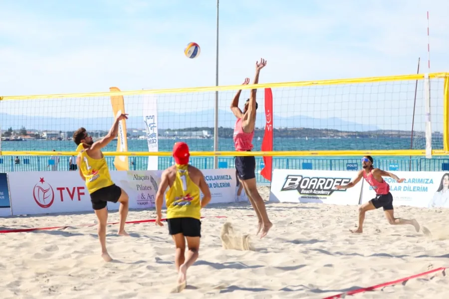 Çeşme’de Uluslararası Grand Slam Plaj Voleybolu heyecanı yaşandı
