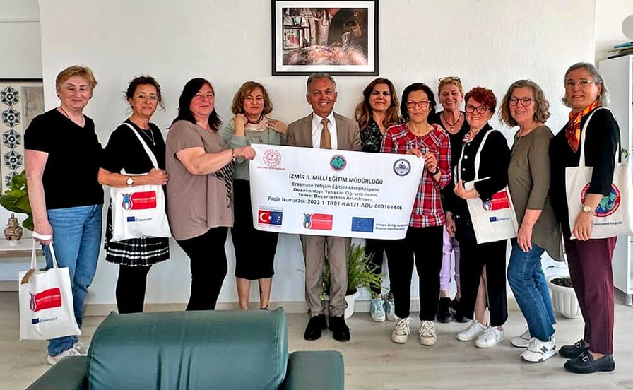 Çeşme Halk Eğitimi Merkezi Kursiyerleri Roma’dan Döndü