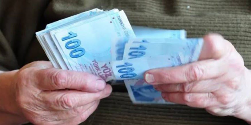 Emekli ek zamlarının hesaplara ne zaman yatacağı belli oldu