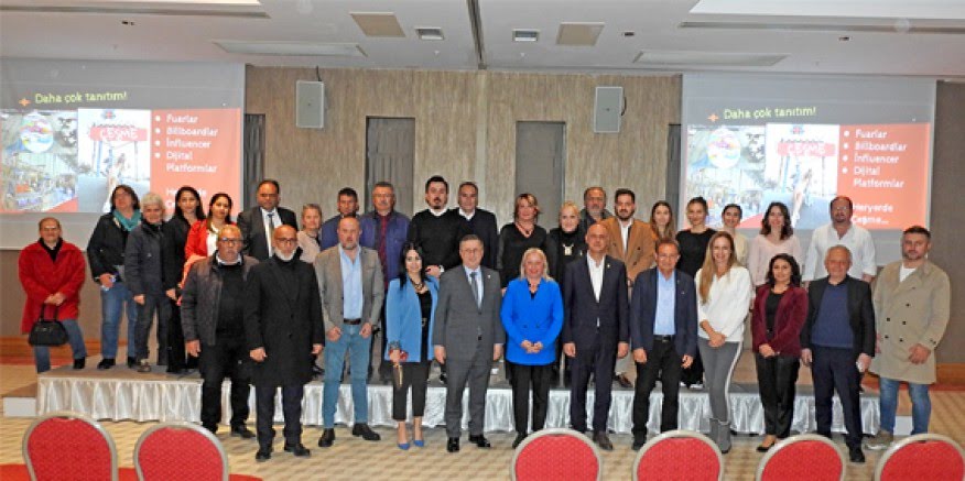 İYİ Partili başkan adayları Çeşmeli turizmcilerle buluştu