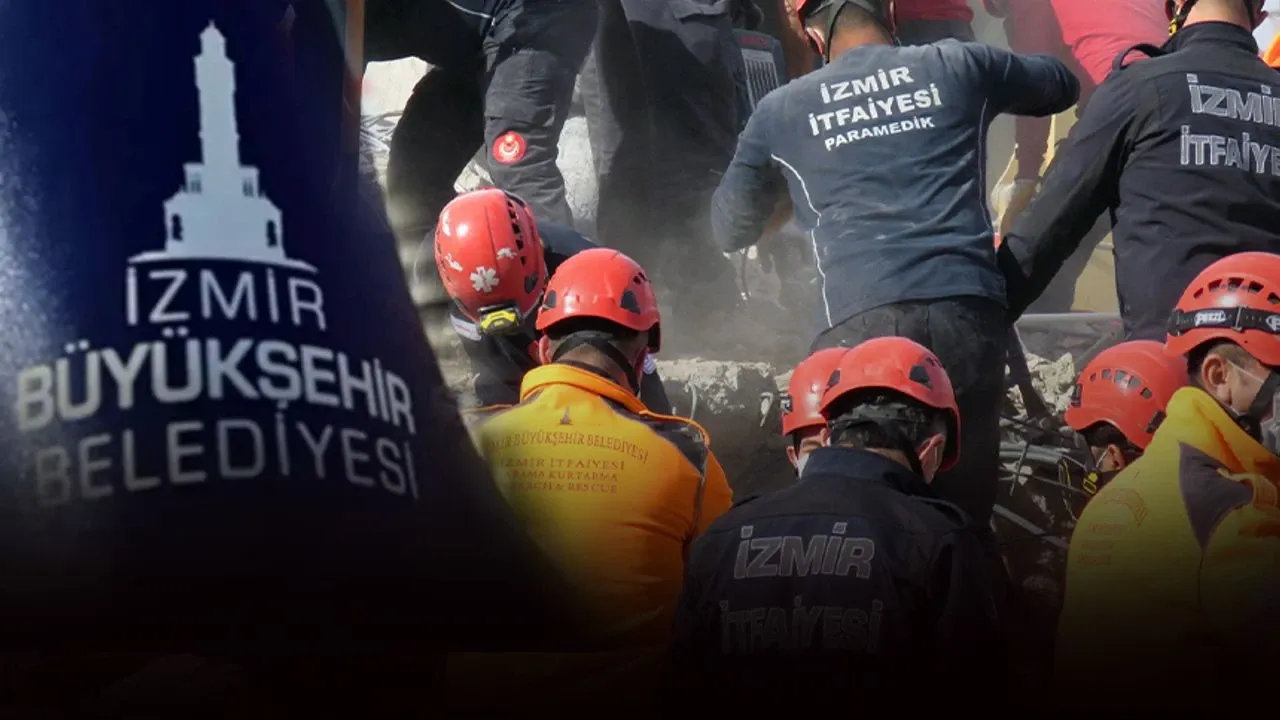 İzmir İtfaiyesi'nden depremin merkez üssü Sındırgı'ya destek
