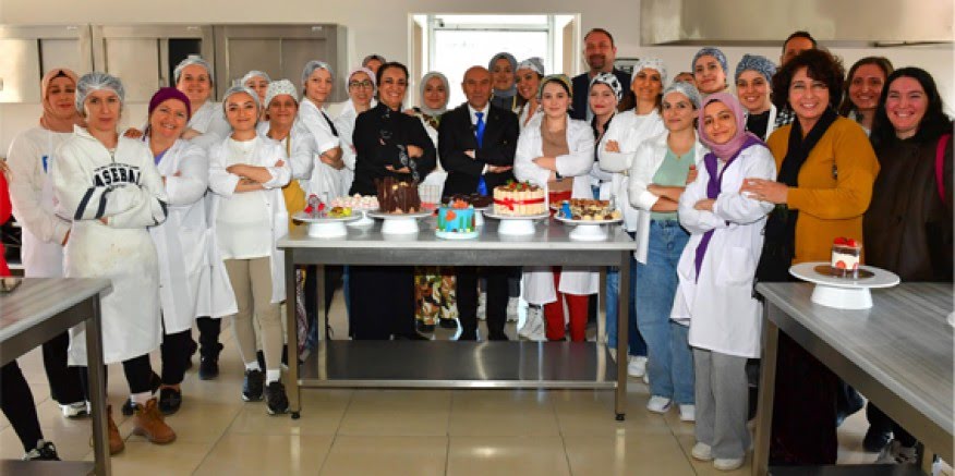 İzmir’de Türkiye’nin ilk Geçici Kadın Barınma Merkezi açıldı