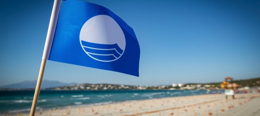 İzmir’in Mavi Bayraklı plaj sayısı 64 oldu