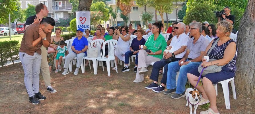 İzmirliler sağlığı geliştiren parklarda buluşuyor