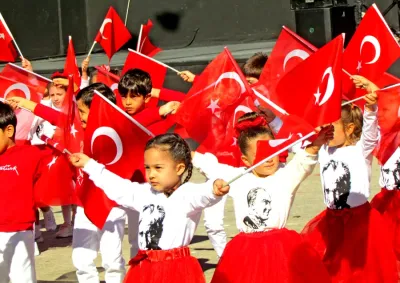 Çeşme’de Cumhuriyet’in 103. yılı törenler, fener alayı ve konserle kutlanacak