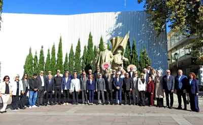 Çeşme’de 19 Ekim Muhtarlar Günü törenle kutlandı