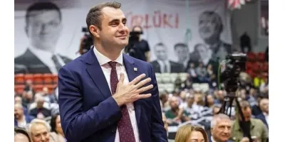 YENİ Parti İzmir’de 28 ilçe başkanından Çağatay Güç’e destek