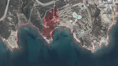 ALAÇATI’DA DENİZE SIFIR HAZİNE ARAZİLERİNE 1,3 MİLYAR LİRALIK TEKLİF: ÇEŞÇEP’TEN TEPKİ