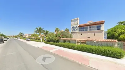 Çeşme Belediyesi, Alaçatı’daki 18 odalı oteli kiraya veriyor: İlk yıl için 8 milyon TL