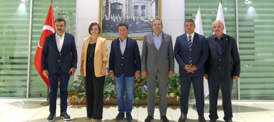 Kıyı Ege Belediyeler Birliği Karabağlar’da toplandı