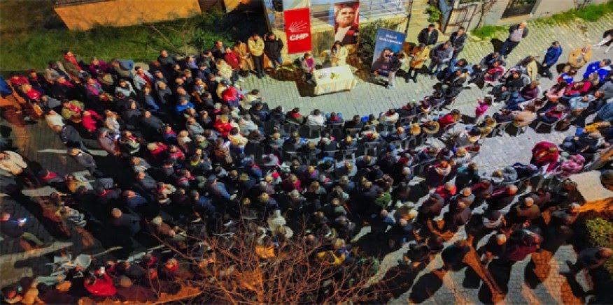 Lal Denizli, Petek Evler Halk Buluşması'nda sorunları dinledi