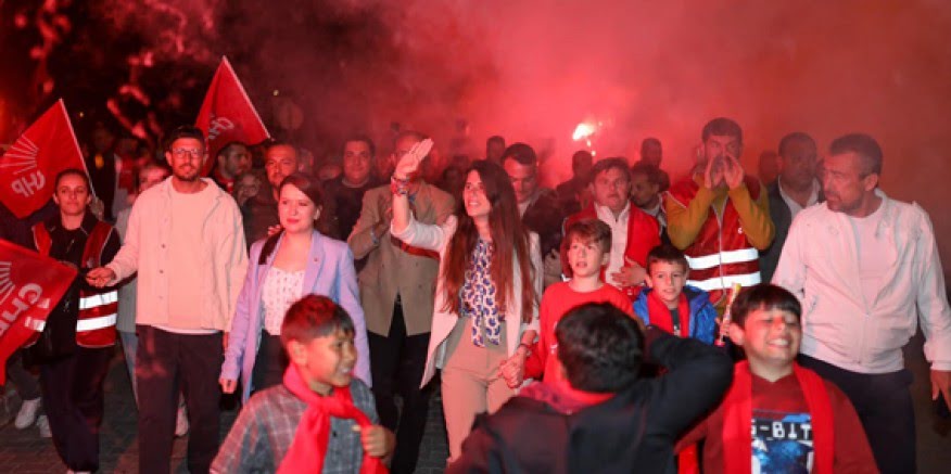 Lal Denizli, "Zafere emin adımlarla yürüyoruz"