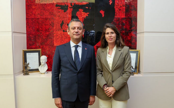   Özgür Özel, Çeşme’de Sosyal Konut Projesinin Temel Atma Törenine Katılacak  