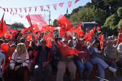 BAYRAKLARIMIZI DOKUZ EYLÜL'E KADAR ASALIM
