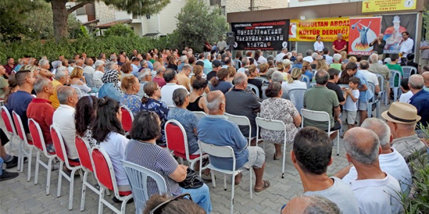 PSAKD Çeşme Şubesi'nden 1 ton aşure