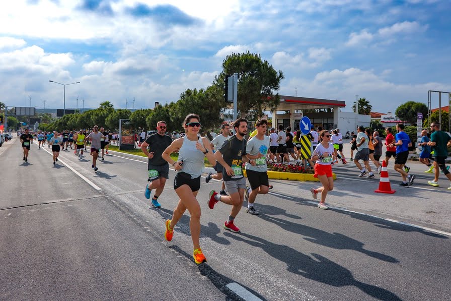 Salomon Çeşme Yarı Maratonu Ege’nin ritmini koşuya taşıyacak