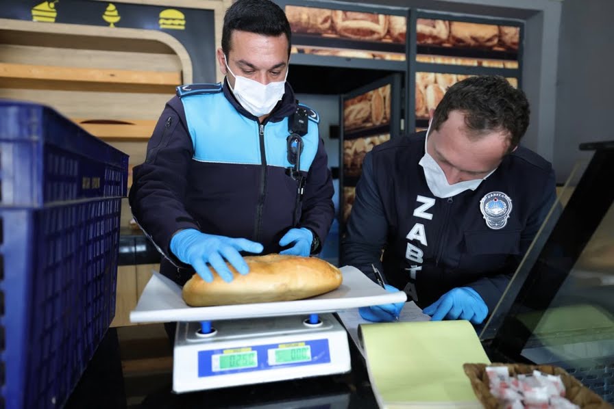 Çeşme Belediyesinden fırınlara yönelik kapsamlı denetim